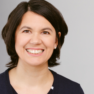 Foto Claudia Kaminski (300x300)